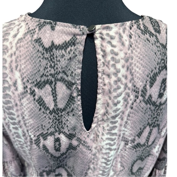 Caramela Dusty Lavender Snakeskin Print Long Sleeve Mini Dress Size Large - Picture 5 of 8